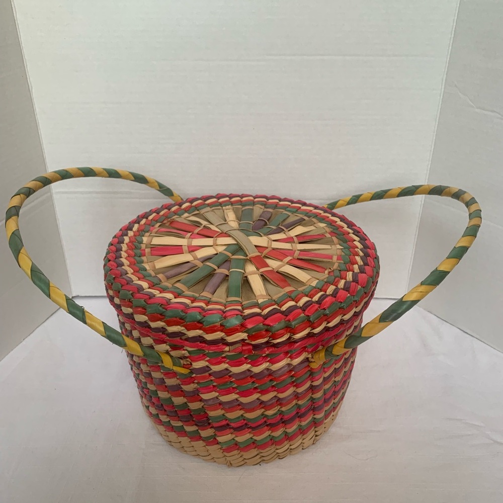 BASKET | Vintage Tightly Woven Colourful Basket